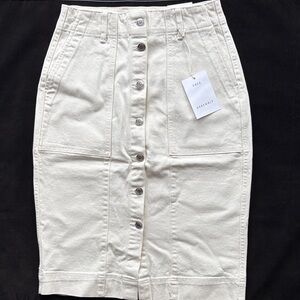Free Assembly size XS Women's WHITE Button-Front Skirt
